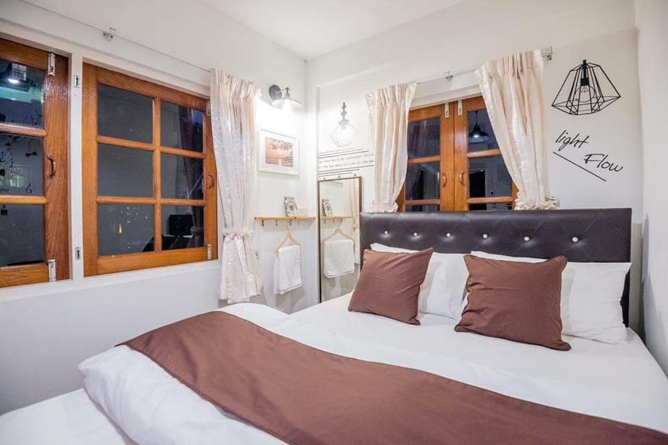 T Smy House Hostel Bangkok Kültér fotó