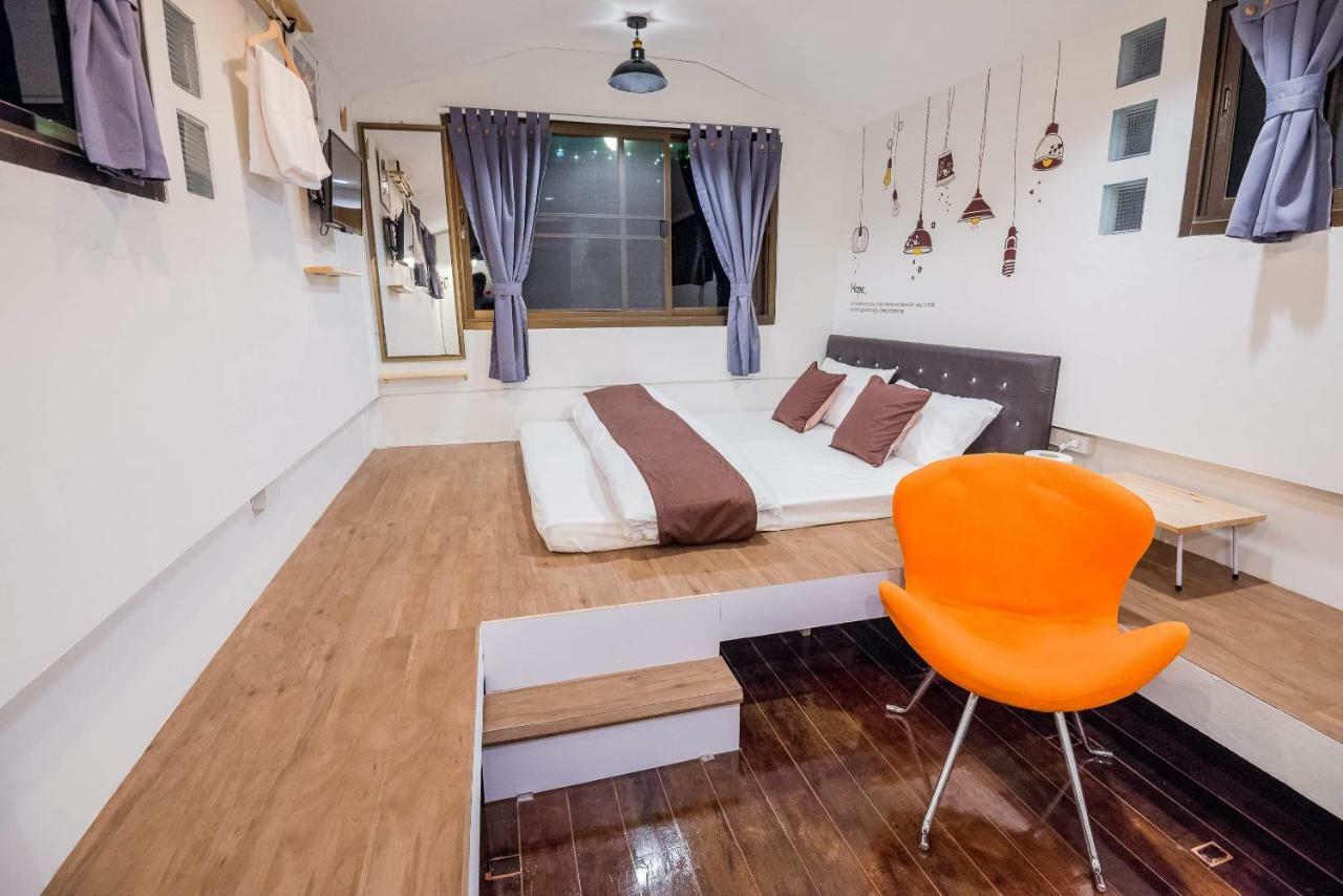 T Smy House Hostel Bangkok Kültér fotó